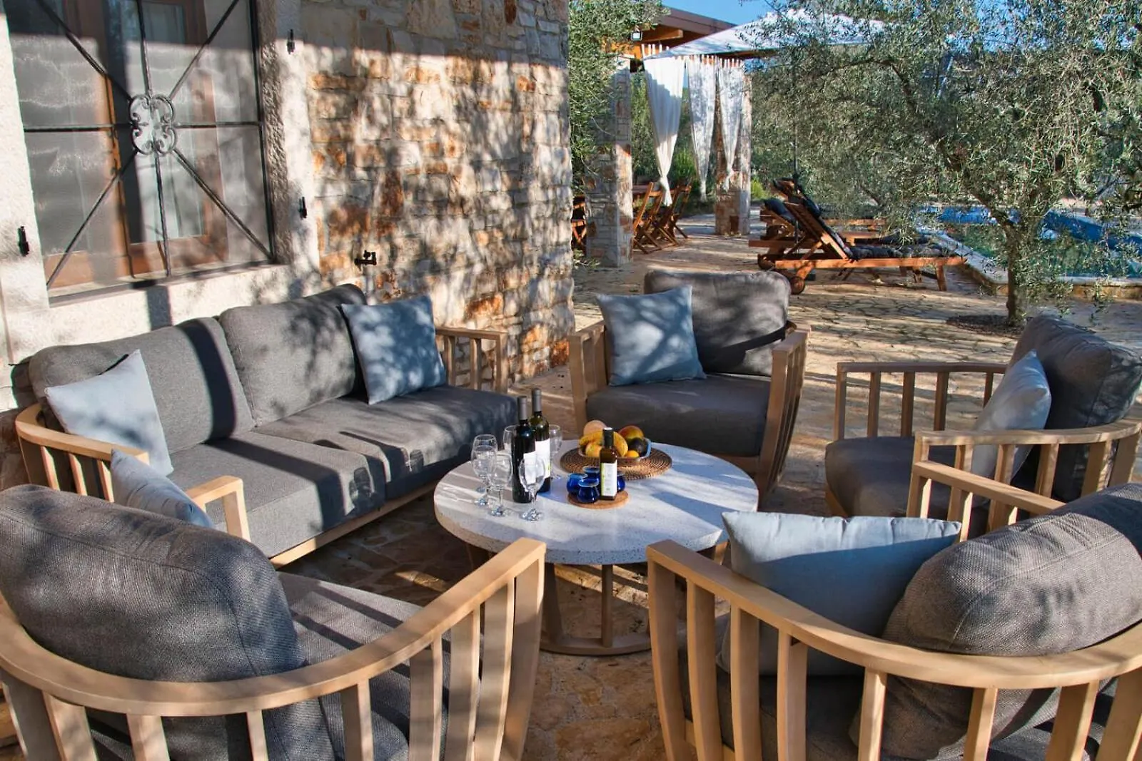 Magnificent Eco Villa Valencano Bale